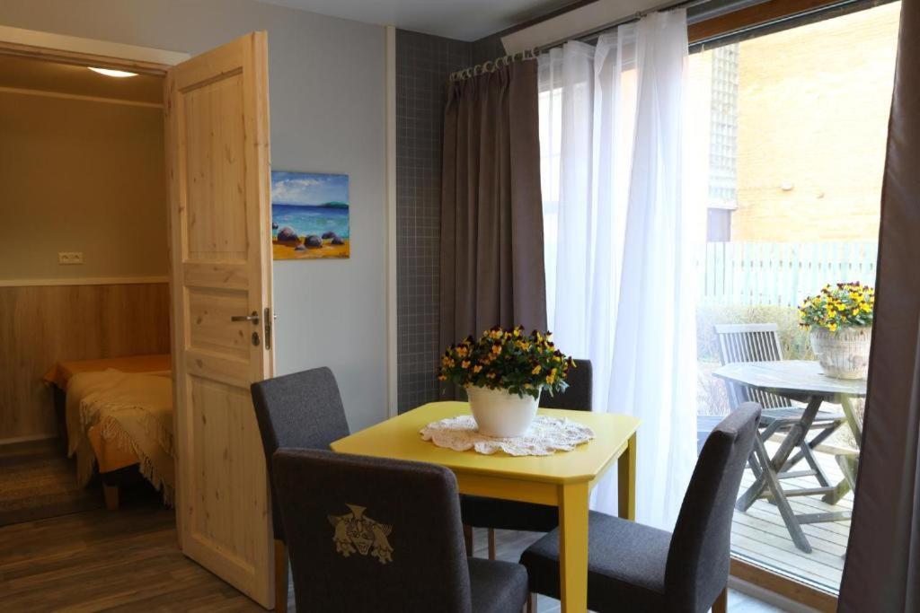 Villa Meri Apartments Parnu Ngoại thất bức ảnh